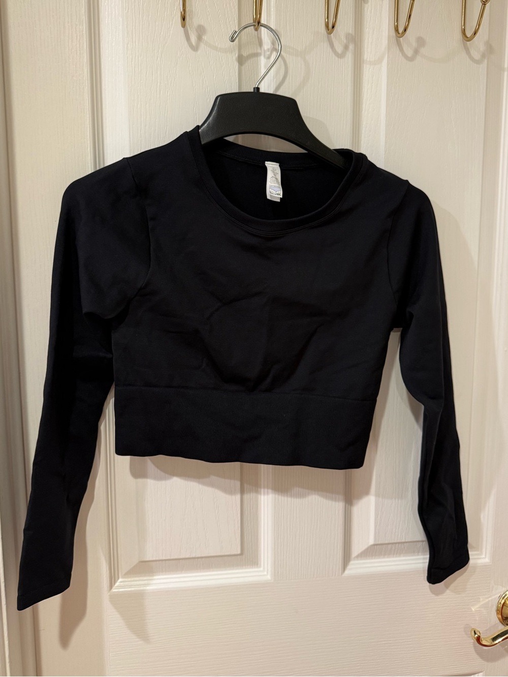 Aerie OFFLINE Cropped Long Sleeve Compression Workout Top Black Size M